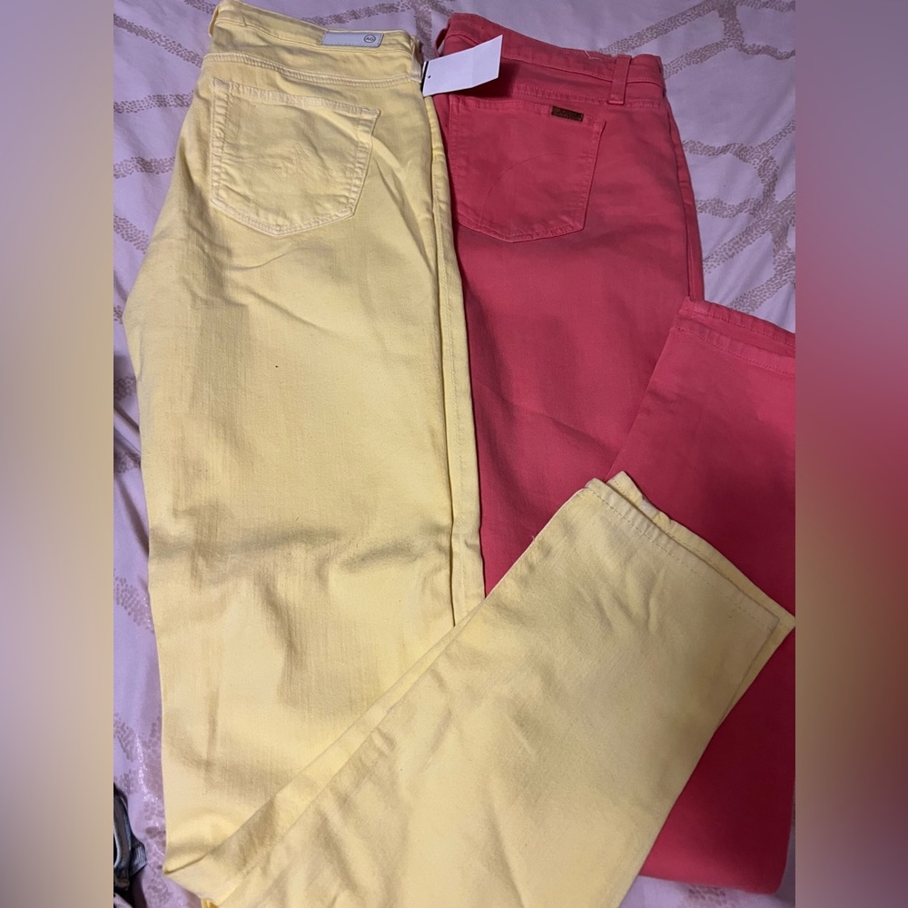 Unworn yellow stretch jean’s authentic AG size 29